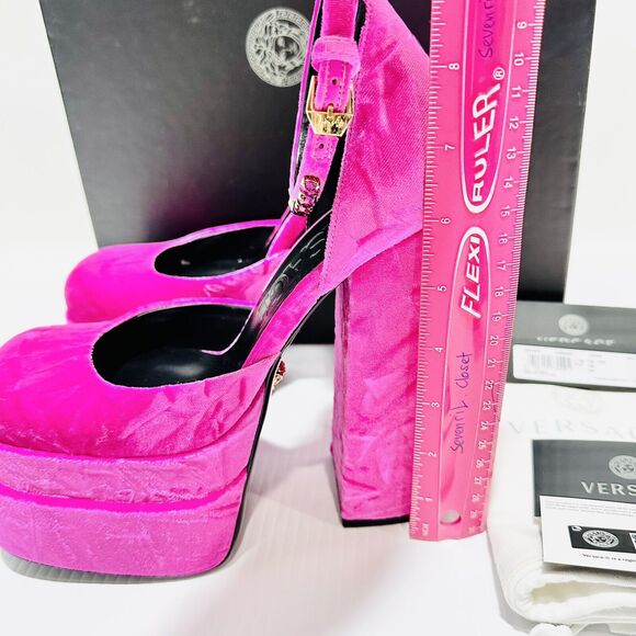 Versace Aevitas 39/ 9 Platform Pink Velvet Shoe Pump Crystal Medusa NWB $1,575 - Picture 7 of 16